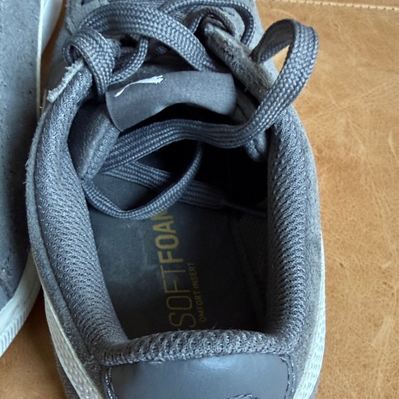 Puma Women's Gray Suede Low-Top Sneakers with White Formstripe - Picture 6 of 12